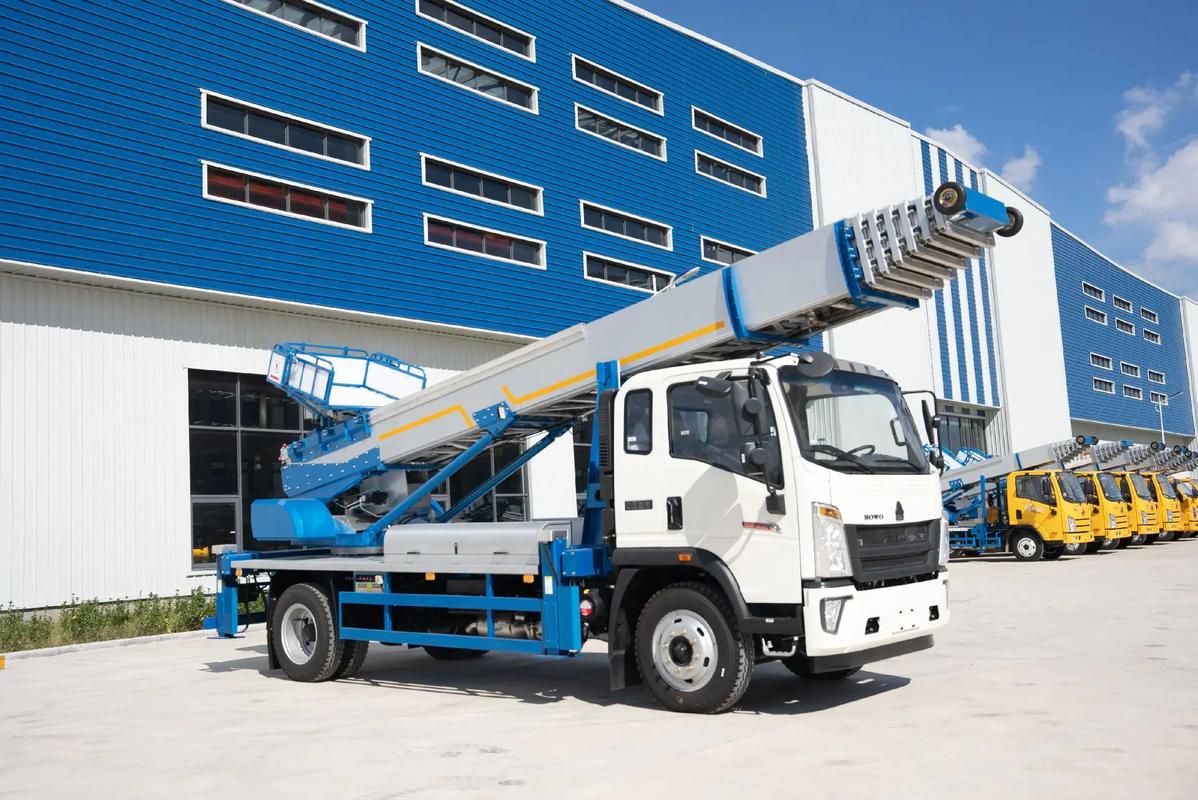 福州台江出租云梯车高空作业车 建筑垃圾搬运